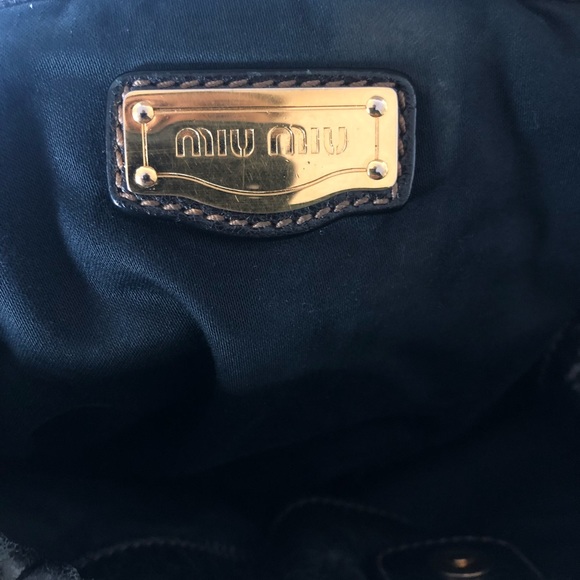 Miu Miu Distressed Hobo Bag (large size) - Picture 4 of 4